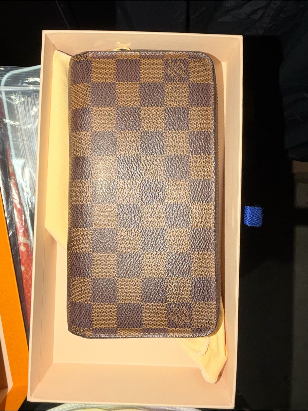 Louis Vuitton Damier Ebene Zippy